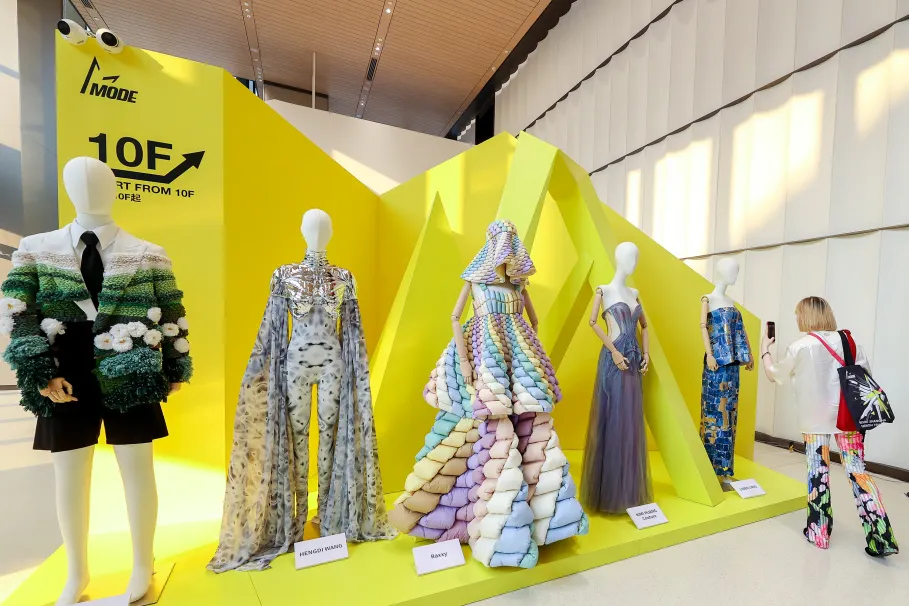 Crystal Plaza wird Gastgeber der MODE Shanghai Fashion Apparel Exhibition im Rahmen der Shanghai Fashion Week 