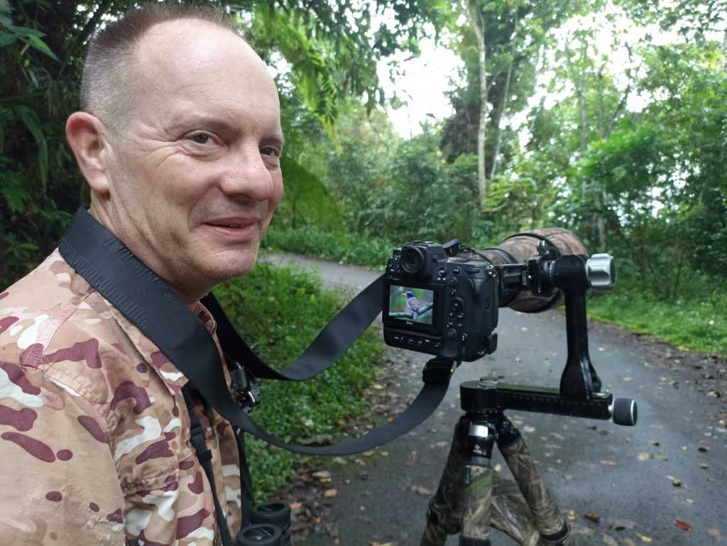 Die Fotos von Vögeln spiegeln die starke Verbindung zwischen Shanghai und diesem Deutschen wider