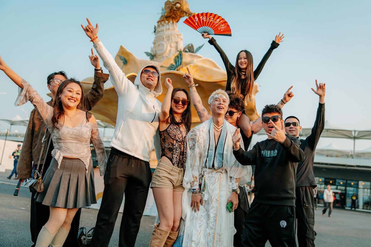 Shanghai tanzt zum Rhythmus des Elektronikmusikfestivals