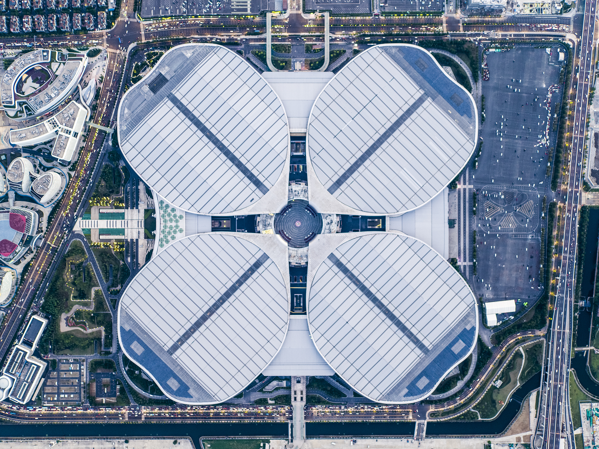 Shanghais Messeindustrie wird zum Magnet für internationalen Konsum