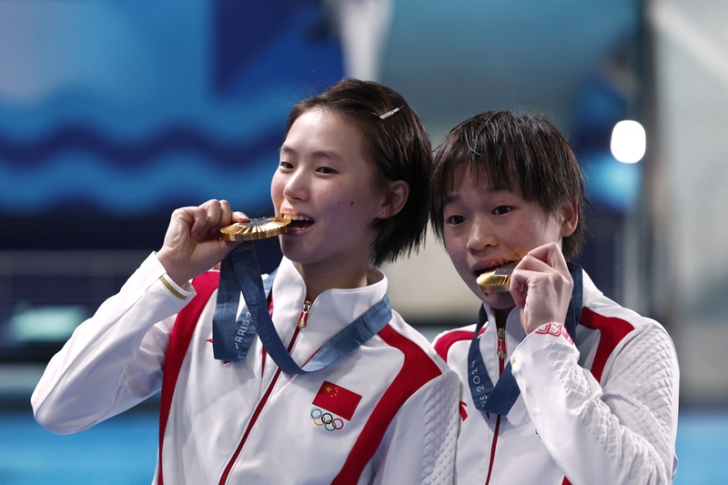 Shanghai-Wasserspringerin gewinnt Gold bei den Spielen1.jpg