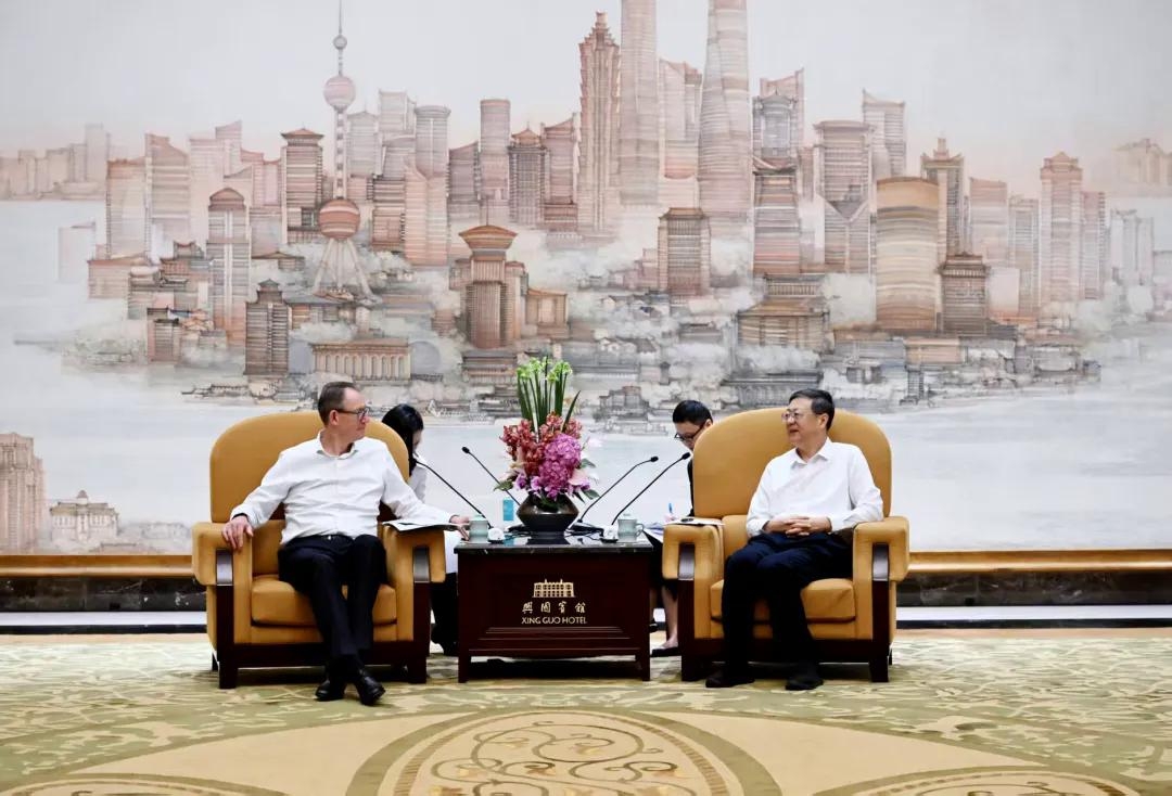 Shanghais Parteisekretär empfängt den Vorsitzenden der Geschäftsführung der Robert Bosch GmbH