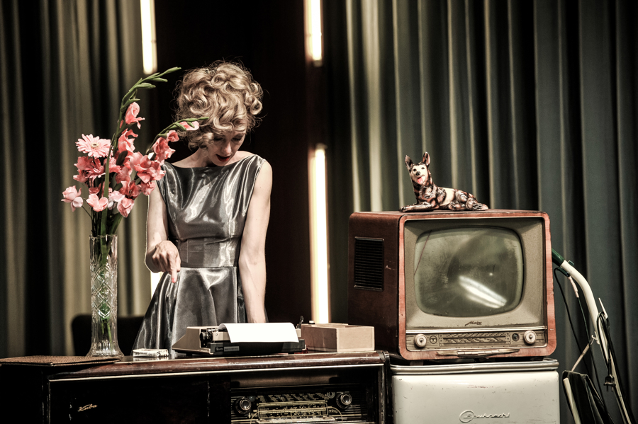 Bühnenfassung von Fassbinders Filmklassiker feiert Shanghai-Premiere
