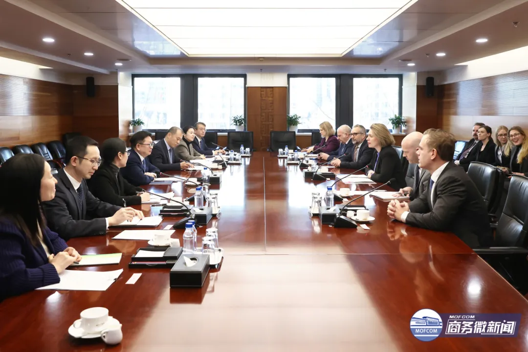 Stellvertretender chinesischer Handelsminister trifft DIHK-Chefin