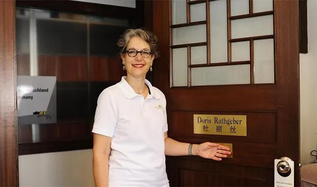 Drei Jahrzehnte als deutsche TCM-Ärztin in Shanghai