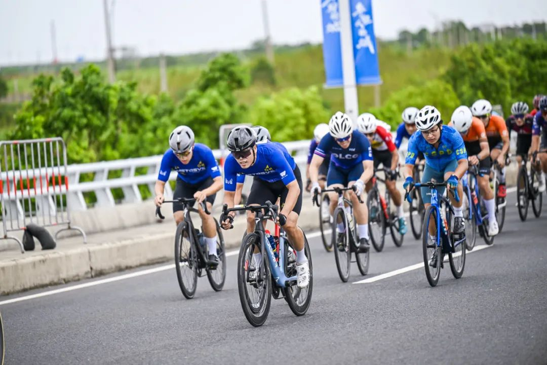 Shanghai breitet sich auf das Radrennen „Tour of Shanghai“ vor