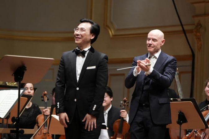 Liao Changyong feiert 40 Jahre Städtepartnerschaft in Hamburg: Chinesische Kunstlieder erklingen in Deutschland
