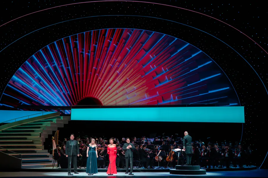 Shanghai Grand Opera House eröffnet: Ein „chinesischer Fächer“ entfaltet sich am Huangpu